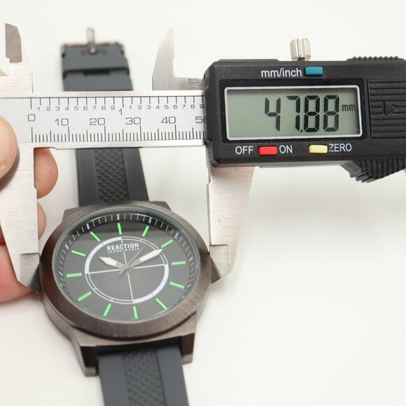 Kenneth Cole Reaction Mens 48mm Watch Gray Black Green Jumbo w New Battery - Picture 2 of 13